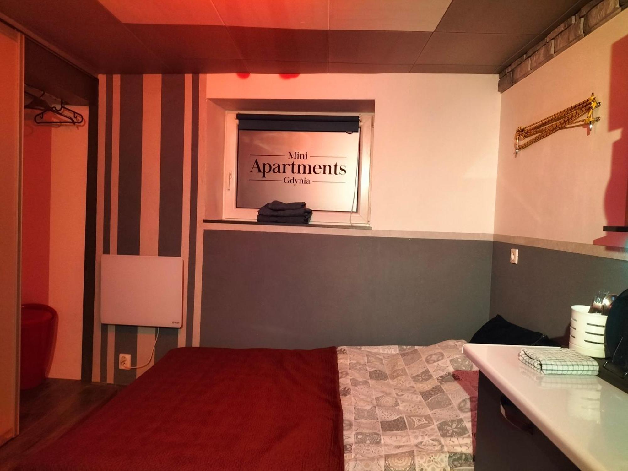 24H Gdynia Mini Apartamenty Na Kod Dostepu & Free Parking & No Keys 객실 사진